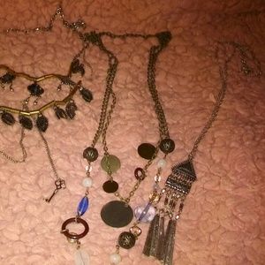 Bits and baubles buncha necklaces